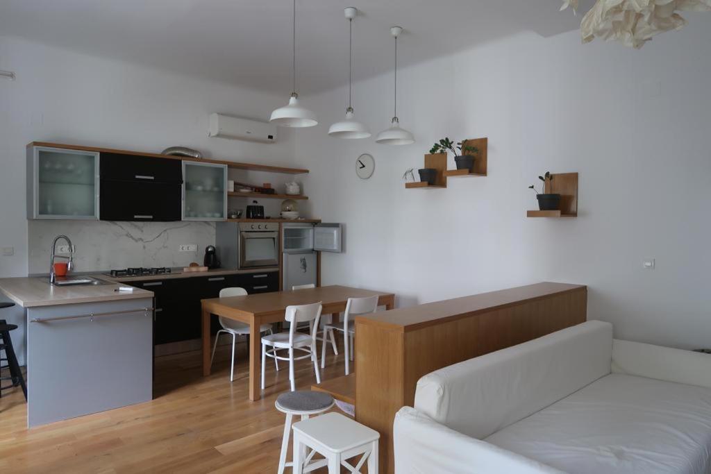 Home S Загреб Екстериор снимка