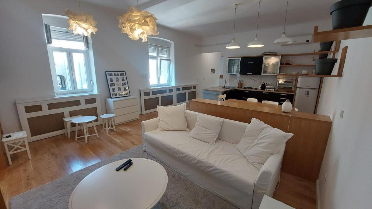 Home S Загреб Екстериор снимка